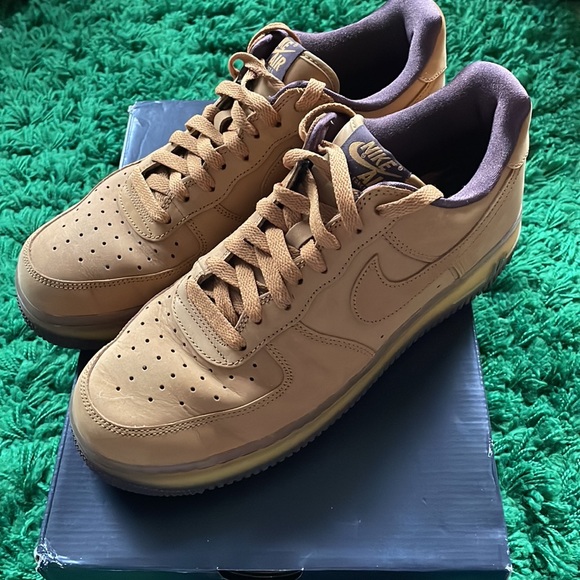 Nike AF 1 low Retro. Wheat/Mocha. Size 9 - Picture 2 of 5